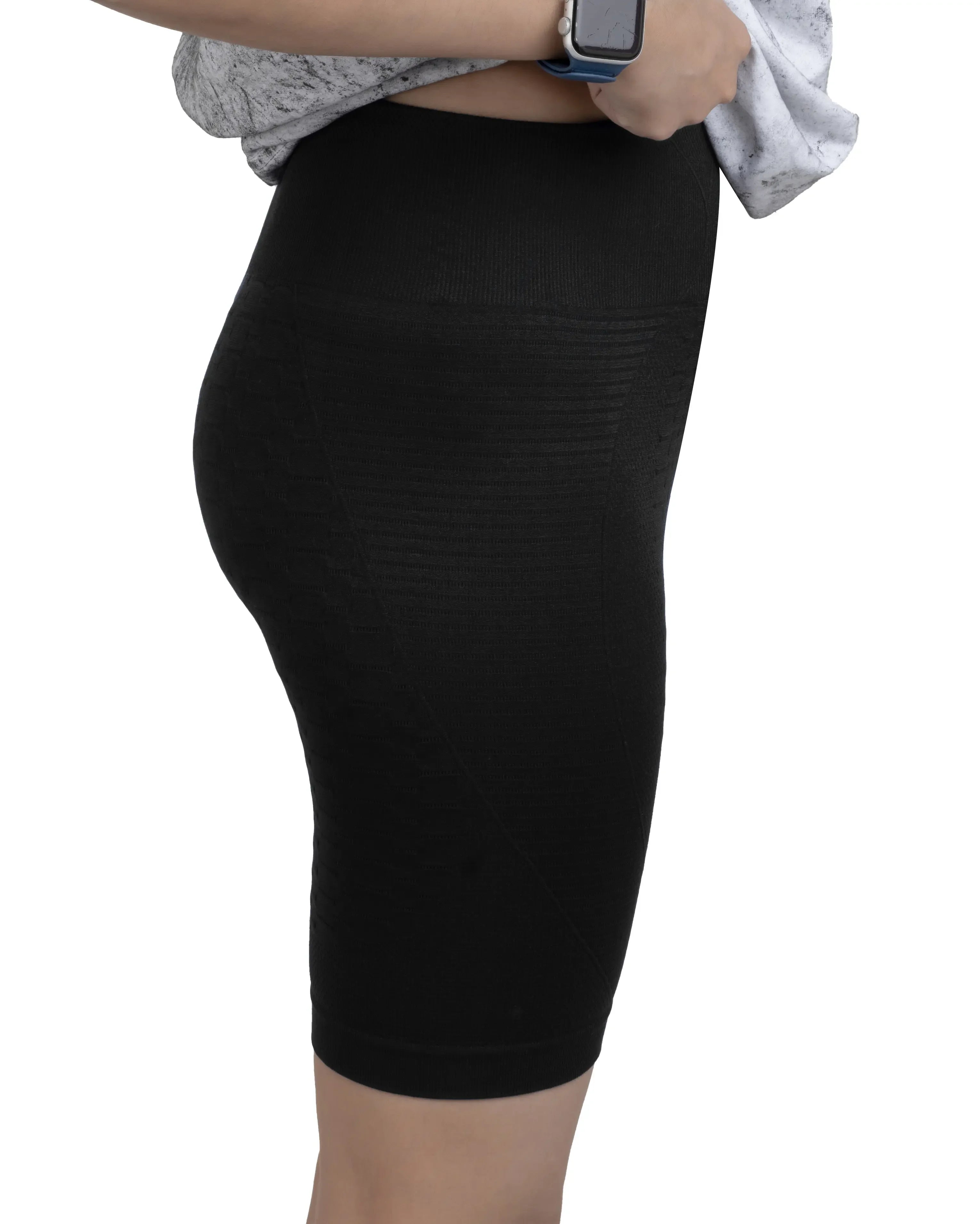Bellbum Black Seamless Yoga Shorts – High-Waist Body-Hugging Spandex