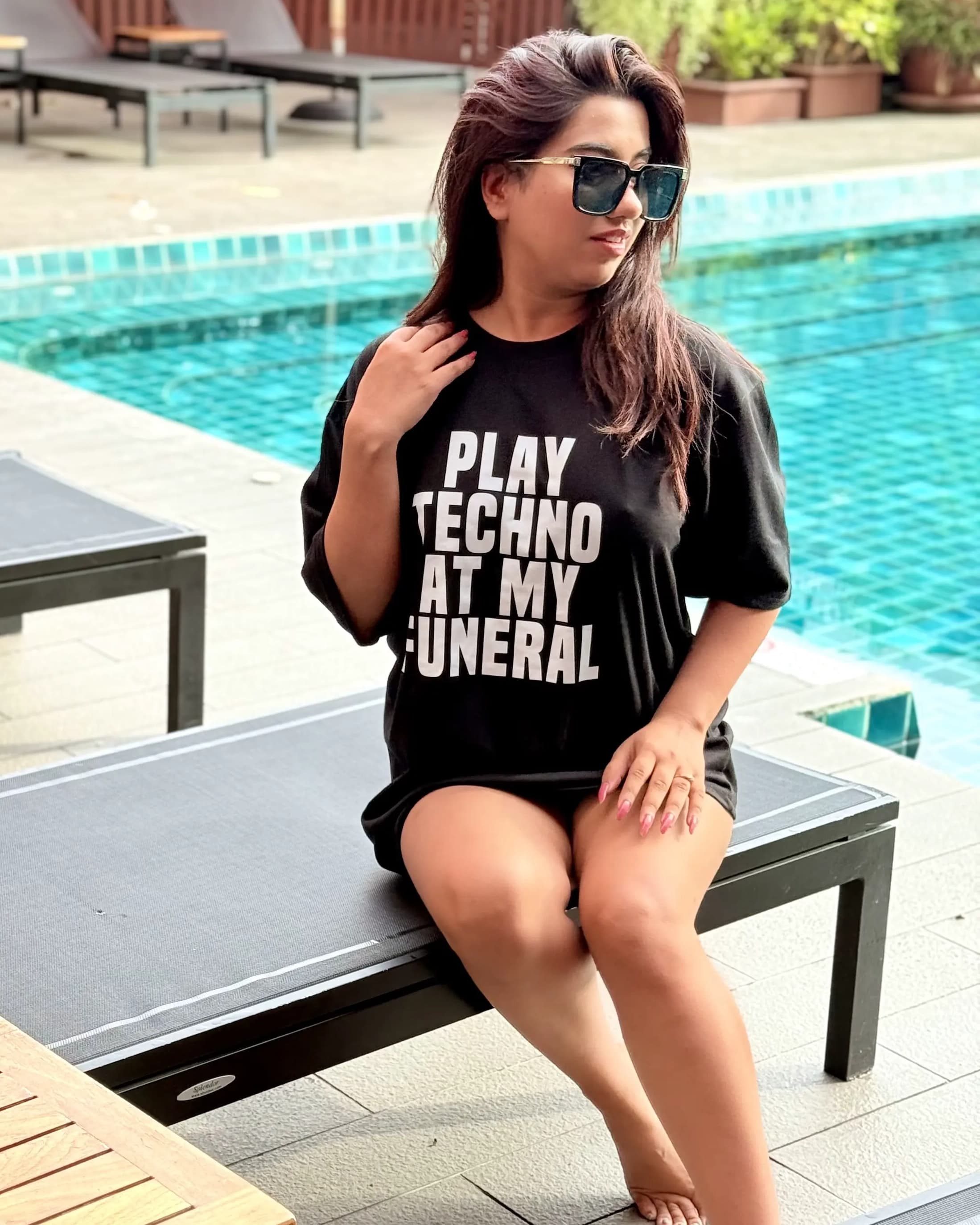 Bellbum Oversized Unisex T-Shirt Black Cotton – “Play Techno at My Funeral” Bold Statement Graphic